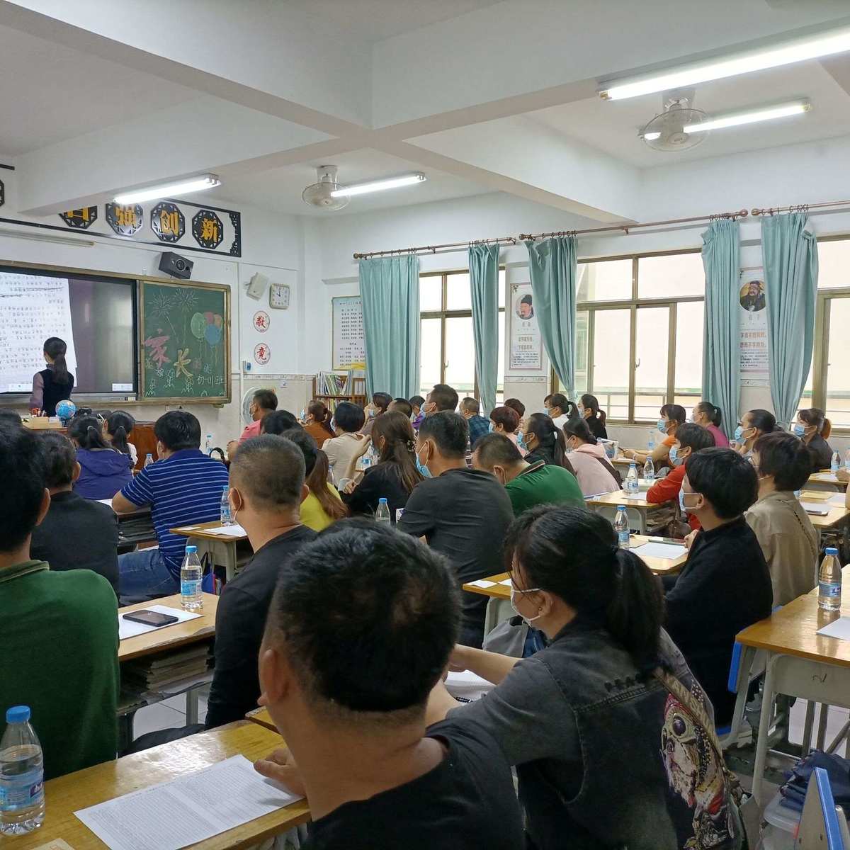 带学生党玩手机游戏的软件_玩手机游戏的软件_党玩软件带手机游戏学生能玩吗