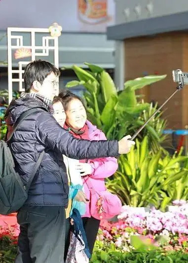 空姐高姐备春运_空姐高铁的叫什么_非常了得高姐