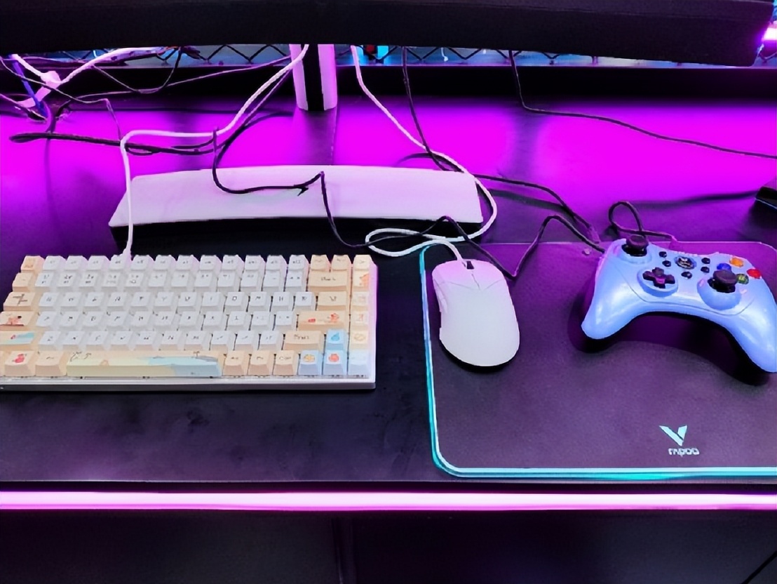 键盘手机游戏金字塔异形枪_键盘手机游戏_wifi键盘手机游戏