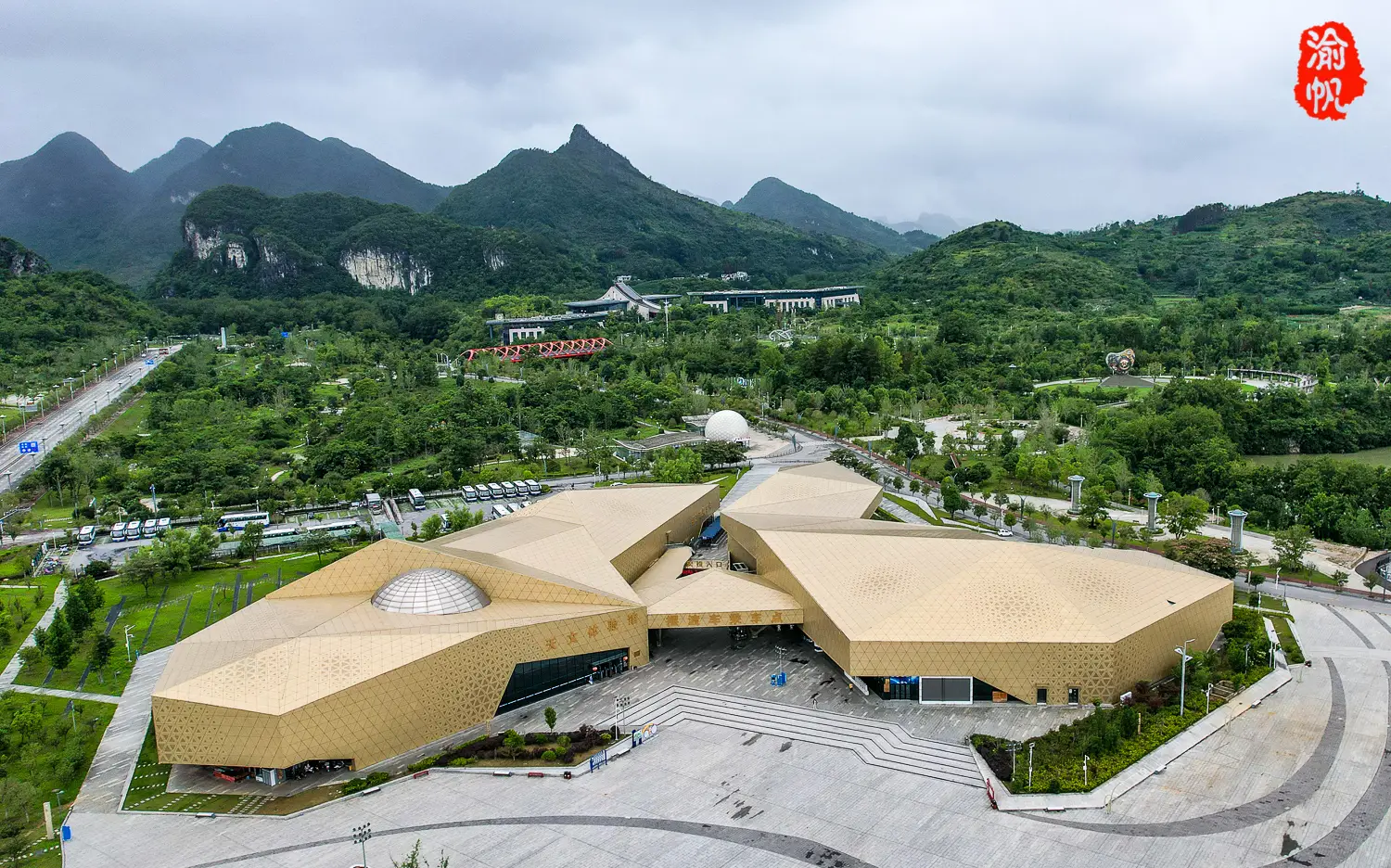 悠空网客服电话是多少_悠之空下载_悠悠手游app下载安装